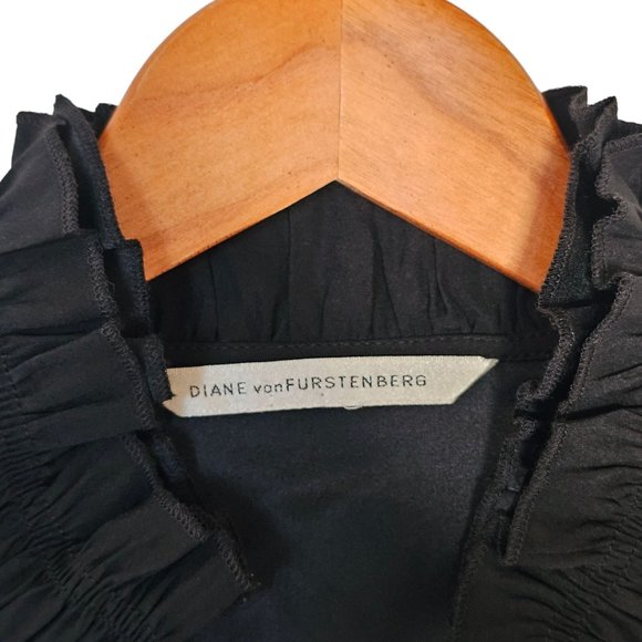 Diane Von Furstenberg Graciela Silk Blouse Wrap Style Ruffle 12 Black Classic Lu - Picture 4 of 11